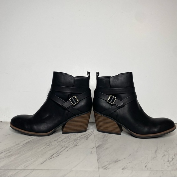 Korks Kork Ease Heidi Black Stacked Heel Bootie 8 1/2 M - Picture 7 of 15